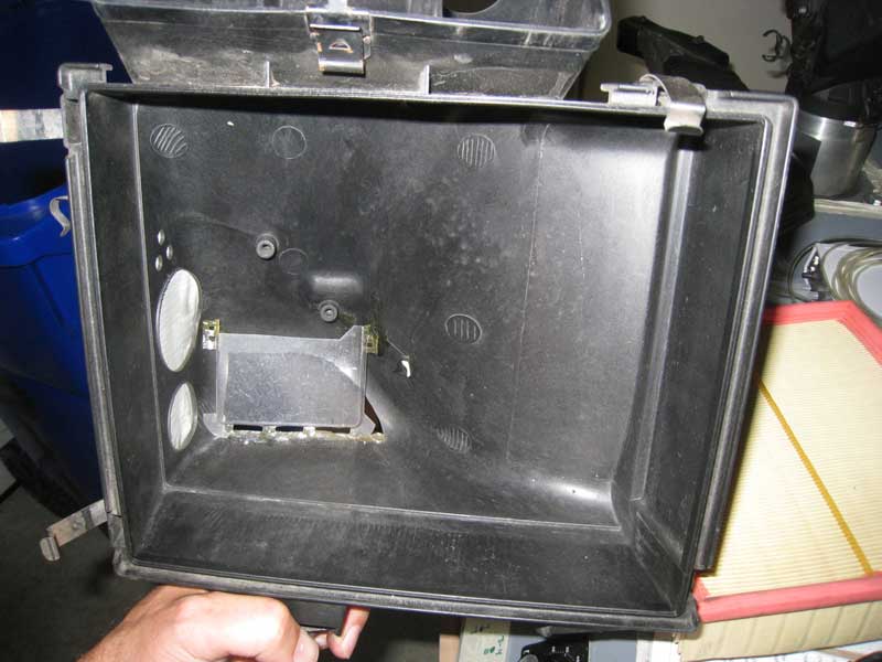 Modified airbox with baffle - internal view
