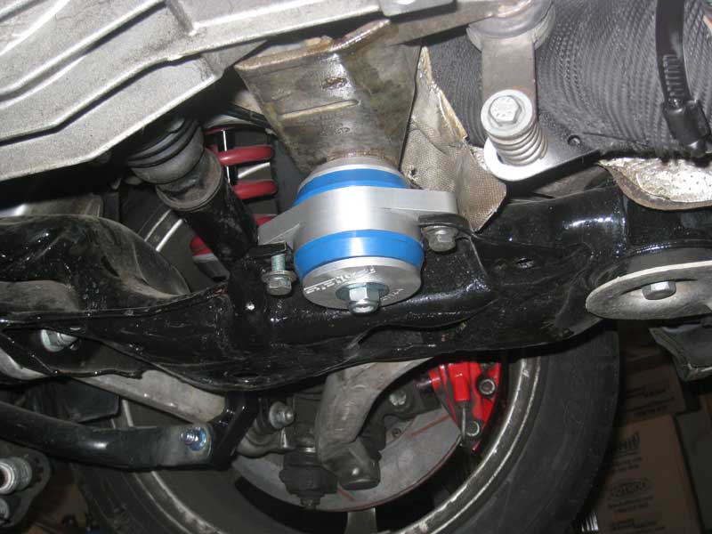 apikol b5 s4 transmission mount